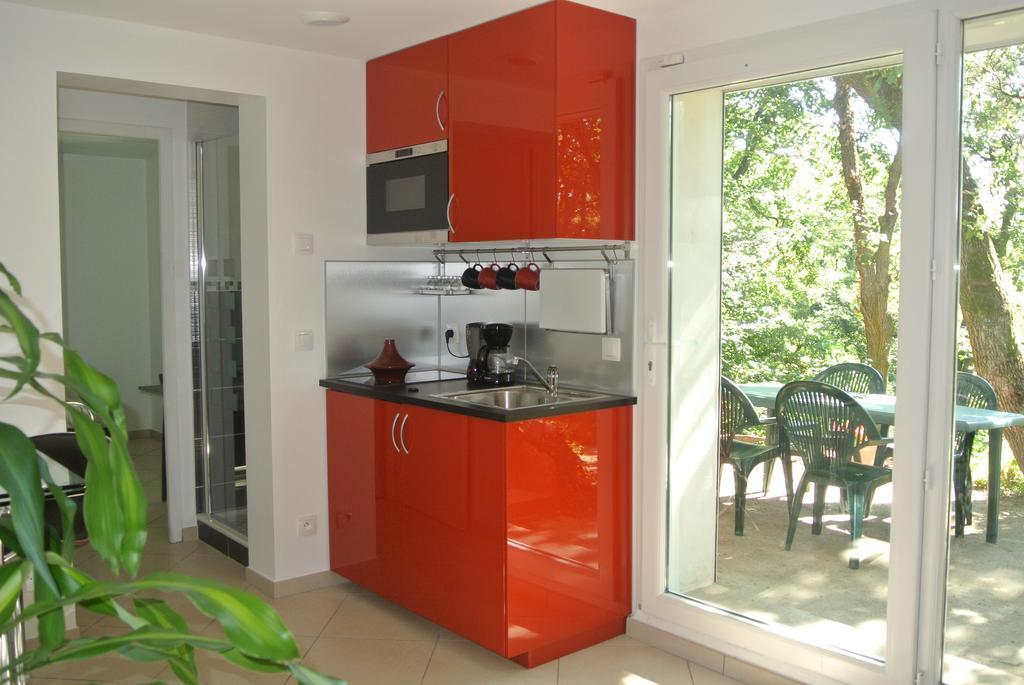 A L'oree Du Bois Apartment